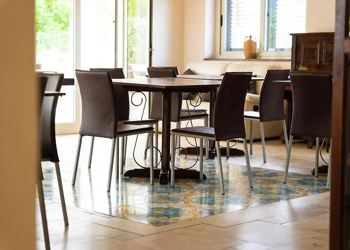 地中海塞纳托别墅酒店