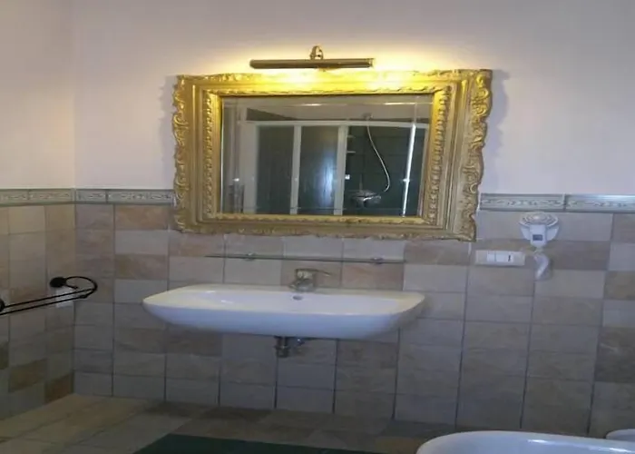 地中海塞纳托别墅酒店 3* 托尔托拉